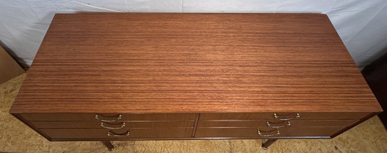 Image 1 of Credenza in teak vintage retrò di metà secolo di Meredew 1960 Qualità britannica