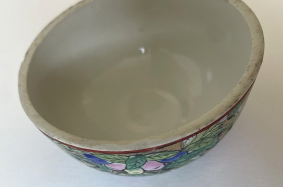 Image 1 of Vintage Chinese ginger jar/lidded jar Famille Rose