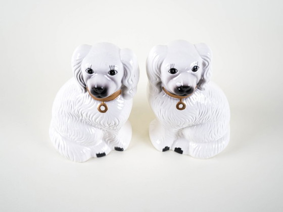 Image 1 of Figuritas de perros de cerámica, estilo inglés, década de 1970, hechas en Inglaterra.