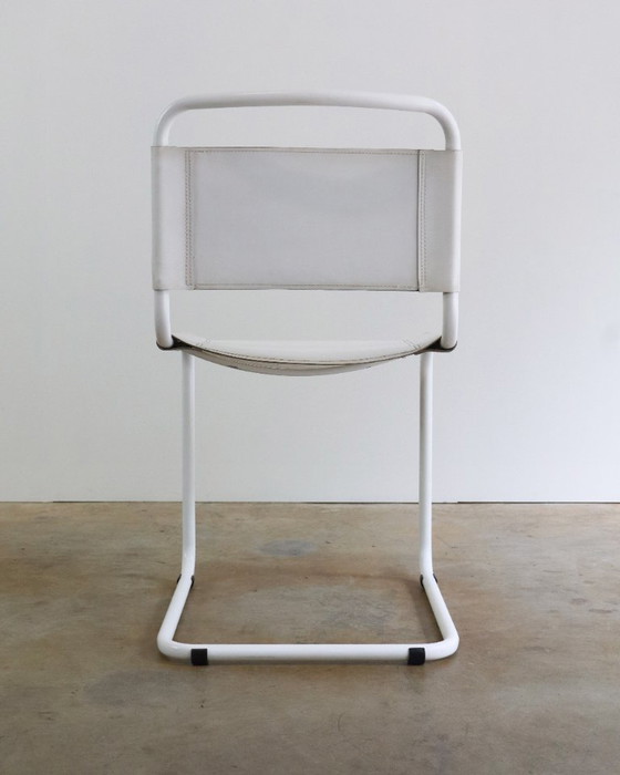 Image 1 of 6 chaises vintage en cuir à structure tubulaire