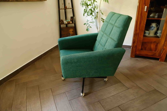 Image 1 of Coppia di sedie girevoli retrò su rotelle