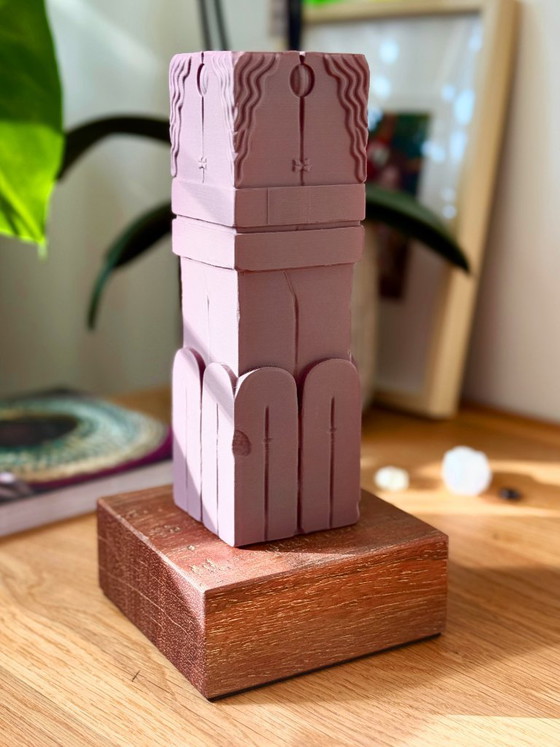 Image 1 of De kus (III) na Brâncuşi