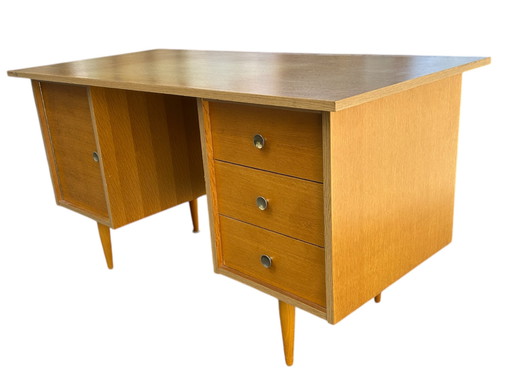 bureau en chêne des années 50