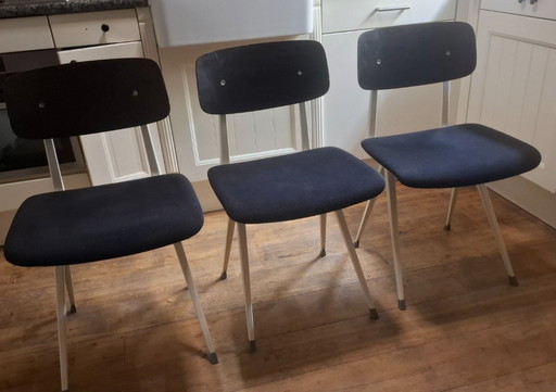 Friso Kramer Revolt chairs with upholstered seat