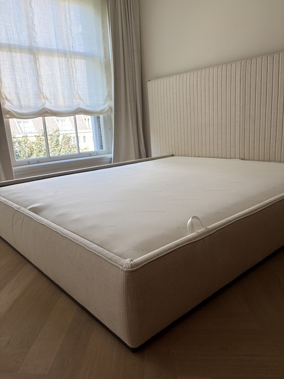 Image 1 of Massima qualità: letto Molteni&C Ovidio con materasso Schramm Mythos.