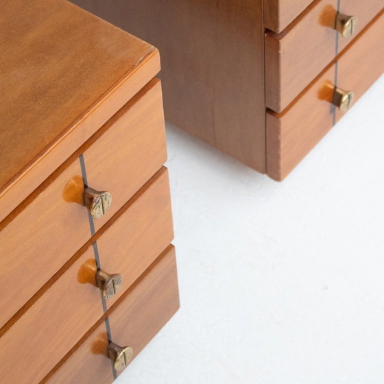 Image 1 of Coppia di comodini in legno con maniglie in ottone