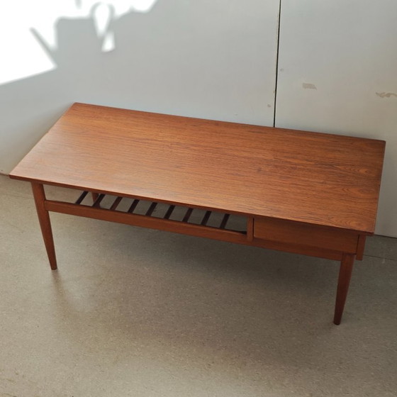 Image 1 of Tavolino da caffè vintage in teak O.M.F.