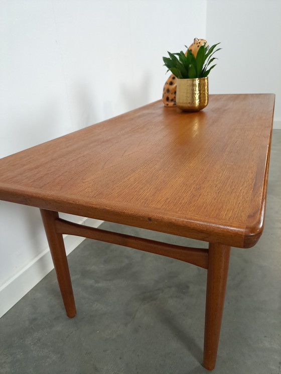 Image 1 of Teak Fineer Salontafel Vintage