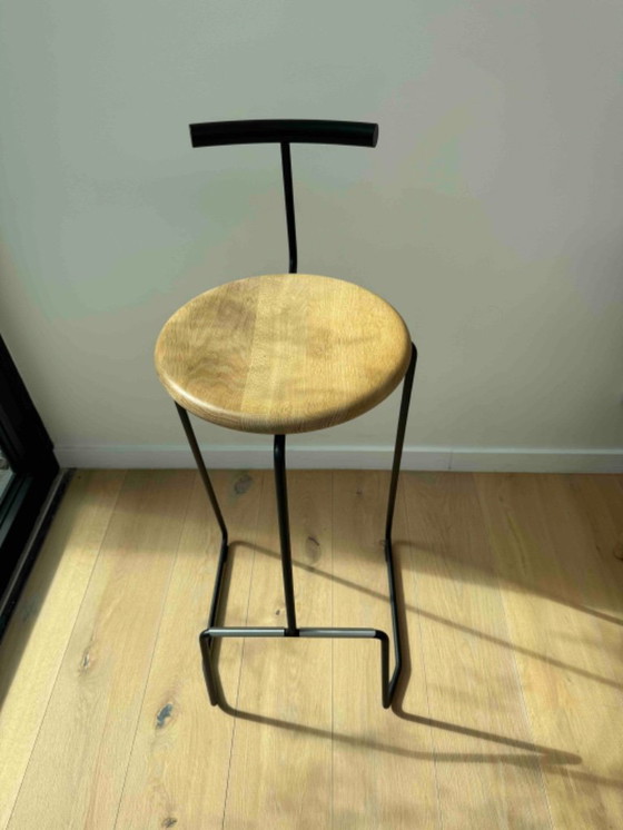 Image 1 of Barchairs Extremis Tiki H=74, seduta in rovere con base e schienale neri