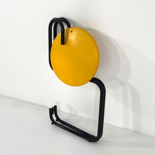 Silla Binda negra y amarilla de Luca Leonori y Stefano Stefani para Pallucco, década de 1980