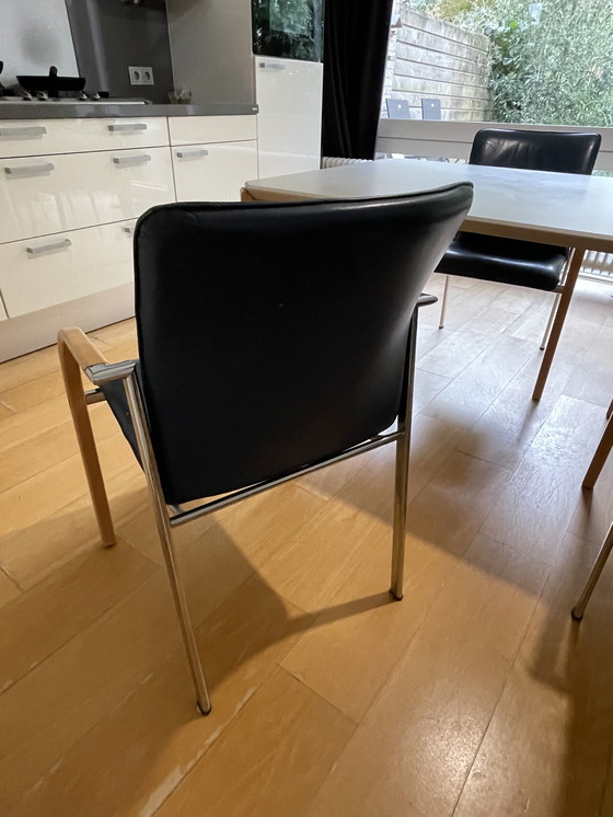 Image 1 of Leolux tafel en stoelen 