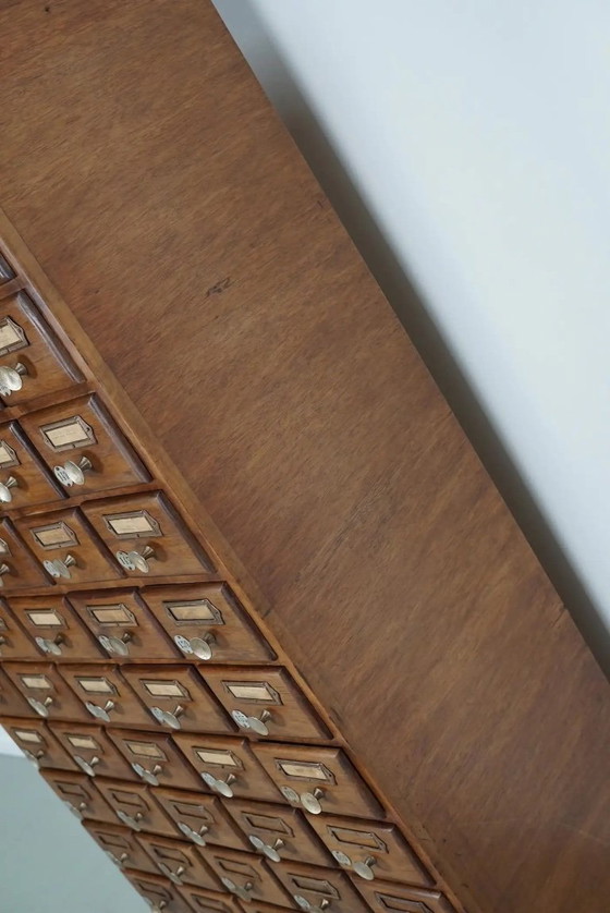 Image 1 of Vintage Duitse eiken apothekers- / spaarkast, jaren 1950