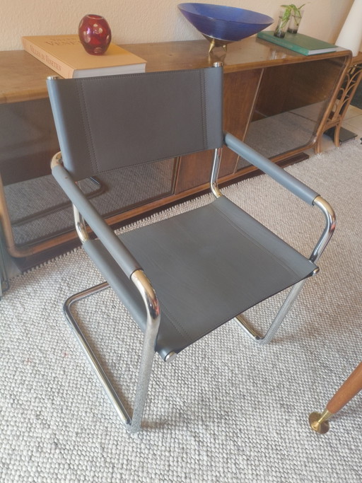 Sedia a sbalzo Bauhaus linea veam