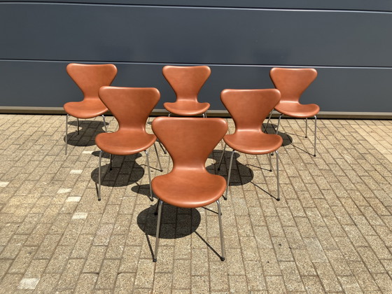Image 1 of Fritz Hansen Series 7 Butterfly Chairs, Cognac Leather, NEW condition