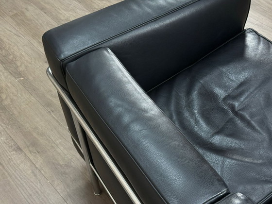 Image 1 of Divano Cassina LC2