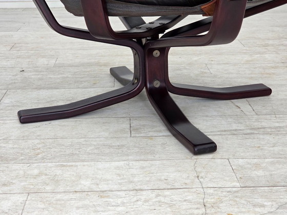 Image 1 of Jaren 70, Noors ontwerp van Sigurd Ressel, loungestoel model "Falcon".