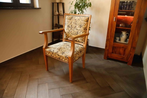 Vintage Salon-Sessel mit floralem Gobelinbezug und geschwungenen Armlehnen