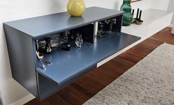 Image 1 of Groot Interstar design wandmeubel (405,5 cm) – Silver Laqué, Kosmos Blauw & Noten