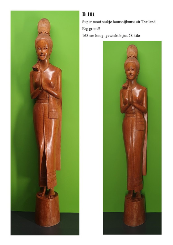 Image 1 of Belle et grande femme Sawadee de 168 cm de haut