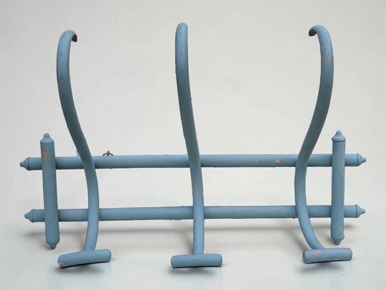 Thonet-style wall coat rack made of painted bent wood. – Art Nouveau (photo 3 of 6)