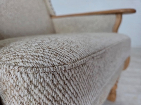 Image 1 of Deense fauteuil met hoge rugleuning uit de jaren 70, bekleed met meubelwol en gemaakt van massief eikenhout.