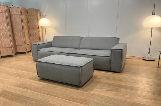 Sofá de 3 plazas + otomana Fest Amsterdam, como nuevo, gris KVADRAT