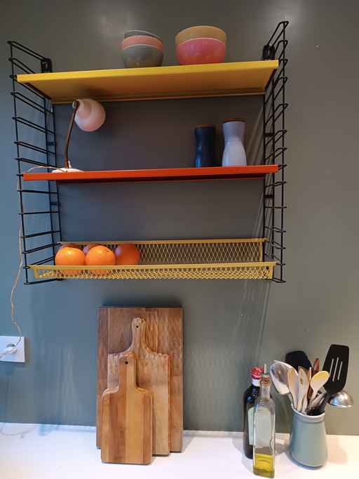 Tomado Wandregal, Vintage aus den Sechzigern, mit Korb