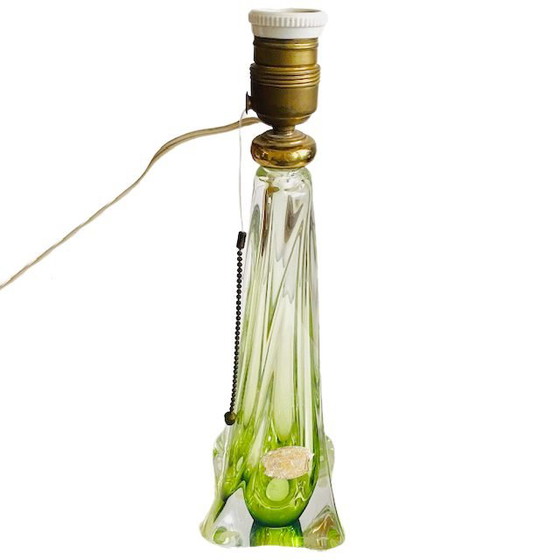 Image 1 of Lampada da tavolo in cristallo verde di metà secolo, Val Saint Lambert, anni '50