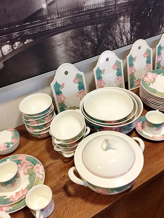 Image 1 of Villeroy & Boch „Jade“ Bone China Speise- und Kaffeeservice – 66 Teile + Extras