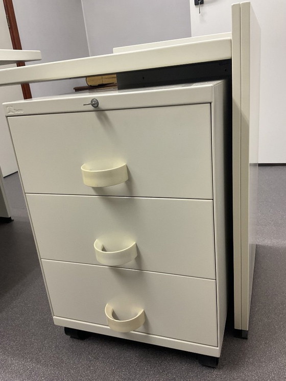 Image 1 of Escritorio Grahis de Tecno - Osvaldo Borsani, años 70