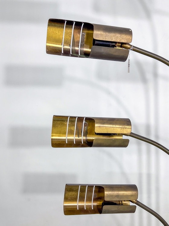 Image 1 of Goffredo Reggiani attribué. Lampadaire en laiton et travertin. Italie, années 1960