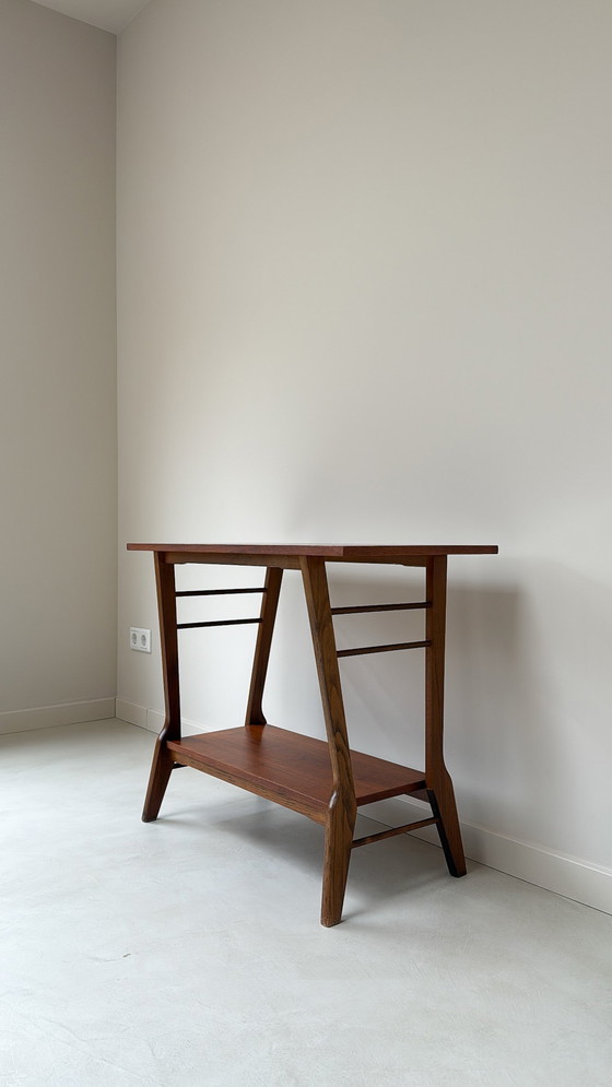 Image 1 of Tavolino vintage in legno di teak