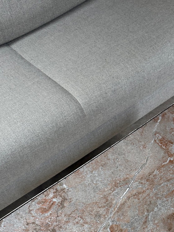 Image 1 of Design on Stock aikon lounge 24 grigio