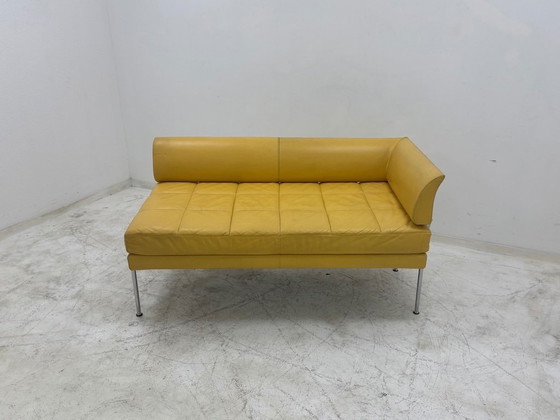 Image 1 of Poltrona Frau Hydra Castor disegnata da Luca Scacchetti