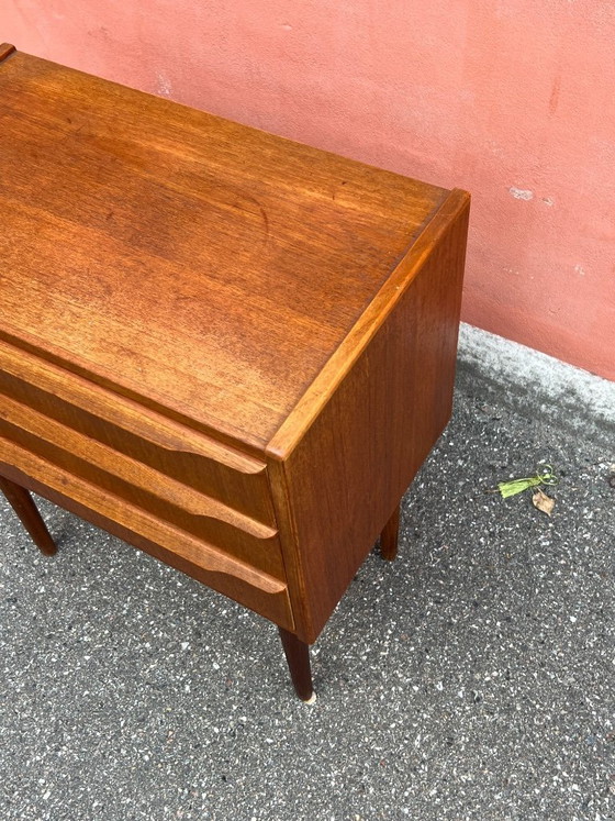 Image 1 of Danish vintage teak chest of drawers / nightstand, 1960s