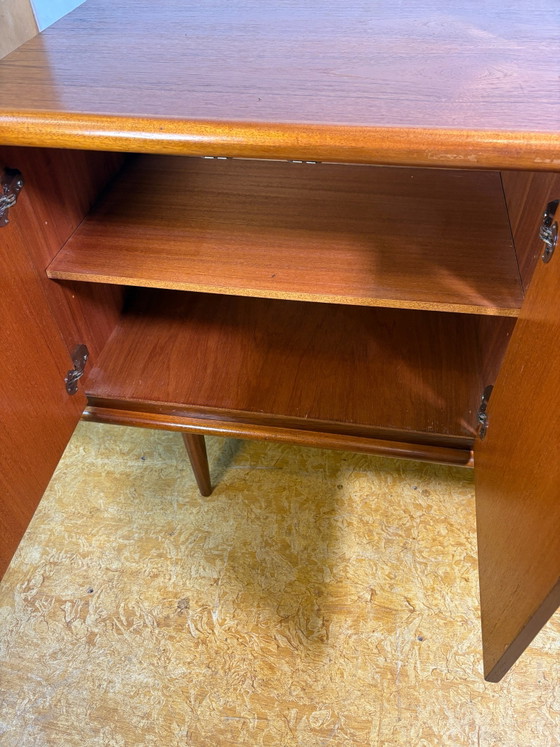 Vintage Meredew Teak Sideboard | 1960s | Mid-Century British Design
A beautifully elegant – Wood (photo 5 of 9)
