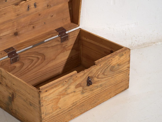 Malle de voyage antique (c.1900) #5 – Armoires de rangement, Rustic (photo 21 of 40)