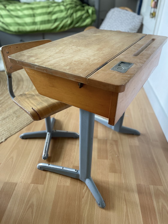Image 1 of Scrivania/piccola scrivania vintage per bambini con sedia