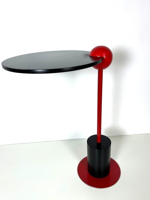 Postmoderner Piccolo-Beistelltisch im Memphis-Stil von Edward Geluk für Arco, 1980er Jahre.