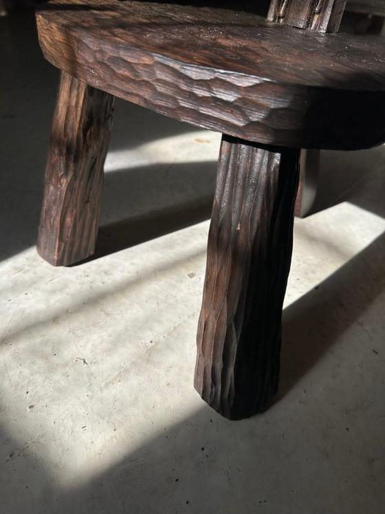 Silla francesa brutalista de roble tallado, Taburetes, Madera, Marrón, Rustic (foto 3 de 8)