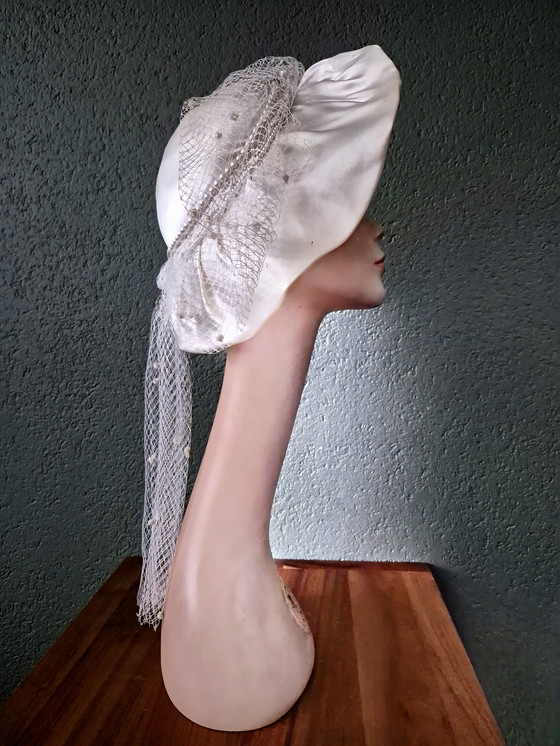 Image 1 of Christian Dior bust/mannequin 
