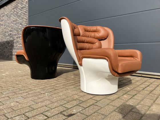 Image 1 of 2x Joe Colombo Elda Stuhl, cognacfarbenes Leder, schwarzes oder weißes Fiberglas
