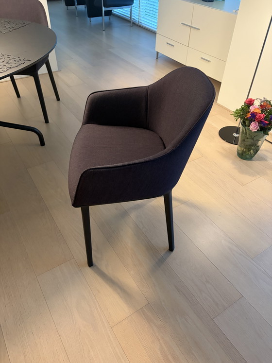4 sillas de comedor Vitra, Plástico, Textil, Púrpura (foto 2 de 5)