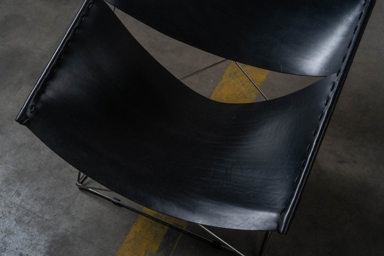 Image 1 of Pierre Paulin - Sedia a farfalla F675