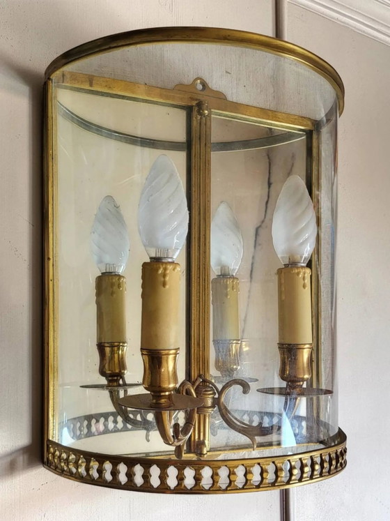 Aplique de latón estilo Luis XVI – Glass, Brass (photo 2 of 8)