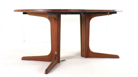 Image 1 of Round extendable teak dining table Danish