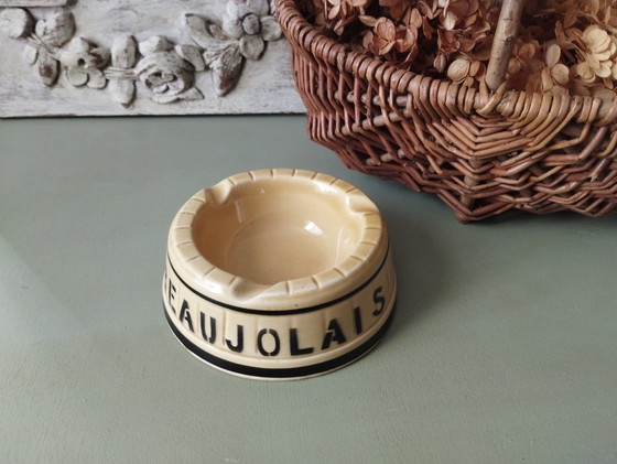 Image 1 of Cendrier en faïence « Macon - Piat - Beaujolais »