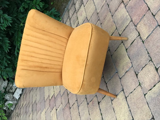 Fauteuil Club Ocre Hongrois, années 1950 (photo 8 of 9)