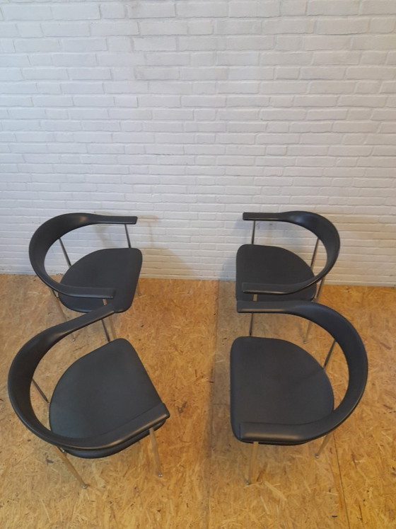 Image 1 of 4 chaises de salle à manger P40 de Fasem