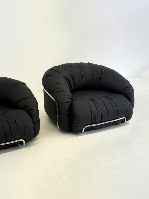 Poltrone italiane in stile Space Age, nere